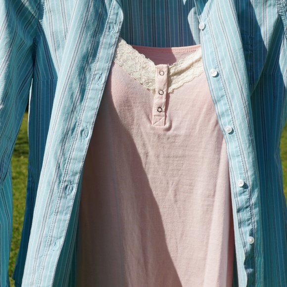 Mossimo Button Down - Picture 2 of 7